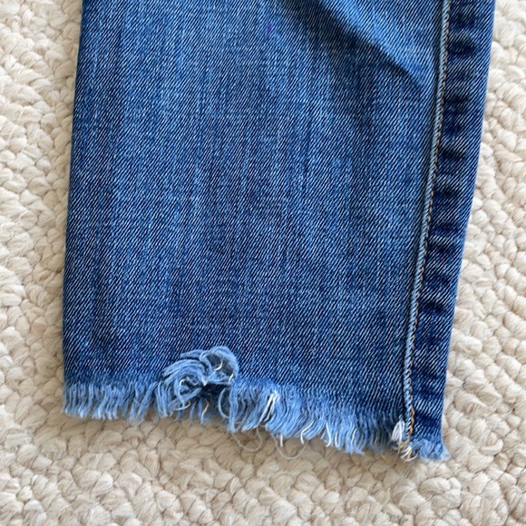 Joe’s High Rise Skinny distressed jeans with destructed ankle - Picture 8 of 9